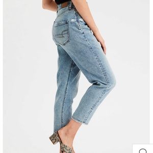 Curvy Mom Jeans AE